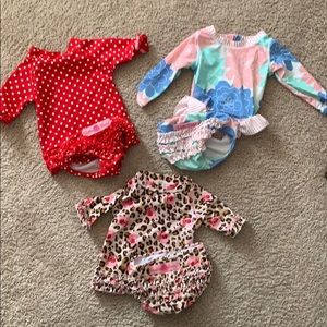 Set of 3 Ruffle Butts Long Sleeve Rash Guard